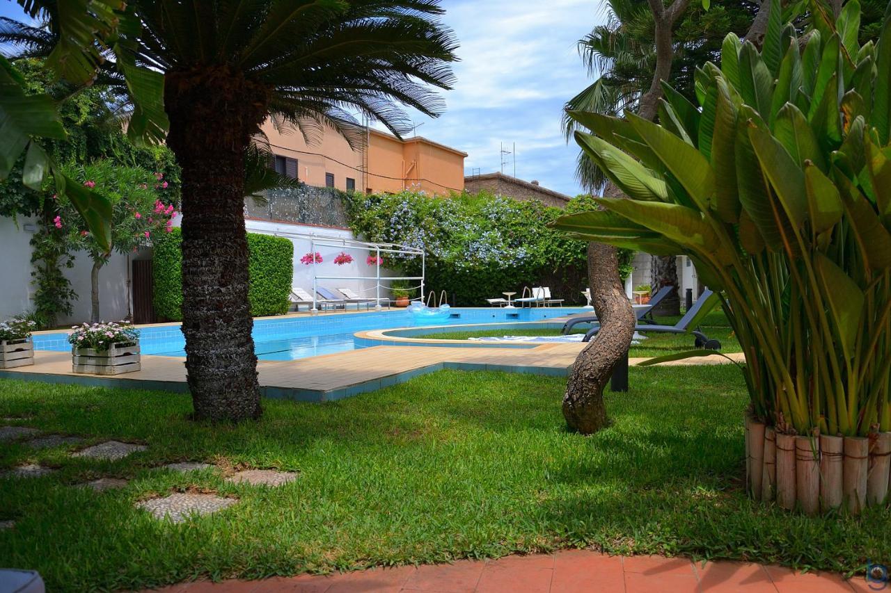 B&B Mondello Resort Екстериор снимка