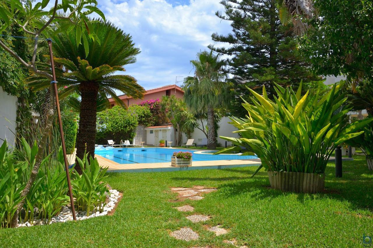 B&B Mondello Resort Екстериор снимка
